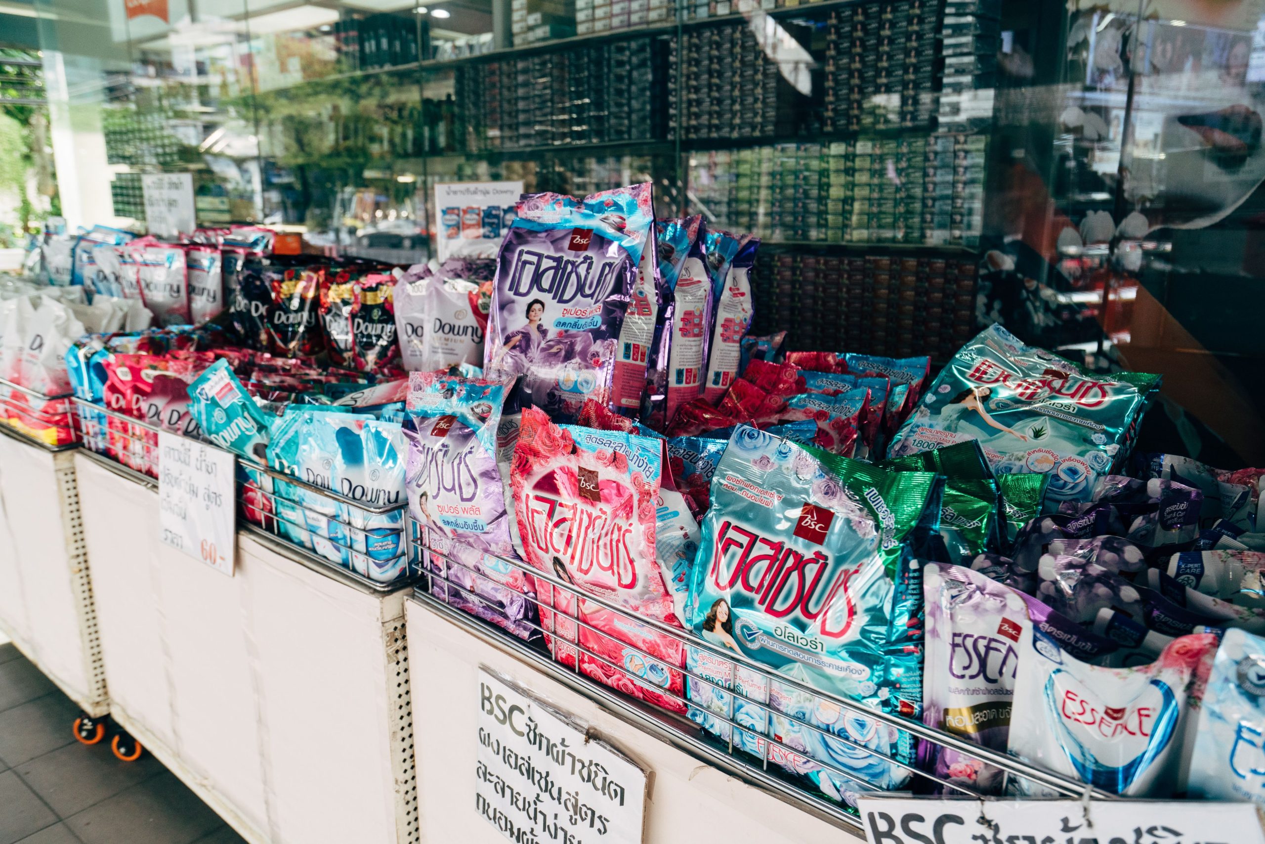 Rayon détergents lessive magasin supermarché