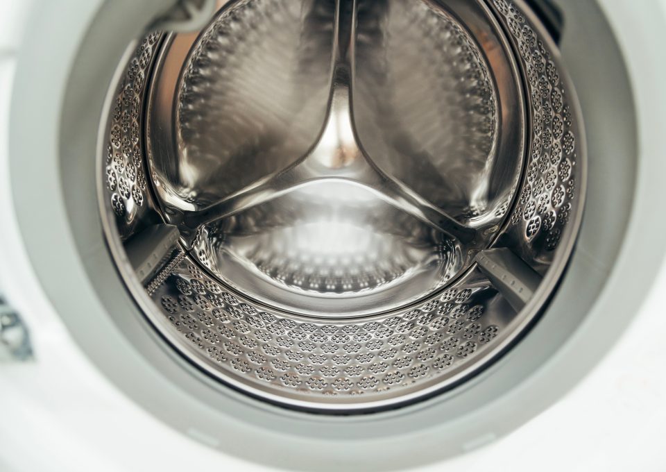 Pourquoi votre lave-linge est-il encrassé par des boues ?